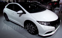 Обзор Honda Civic 5D Hatchback 2014 года